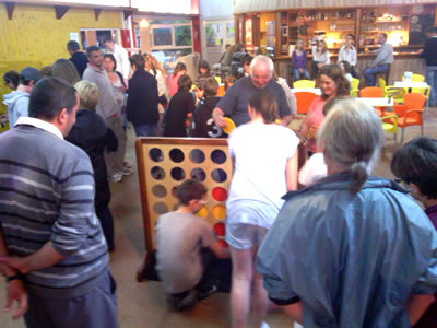 animation jeux en bois, animation kermesse, animation comité d'entreprise, atelier jeux, nantes, rennes,a ngers,vannes
